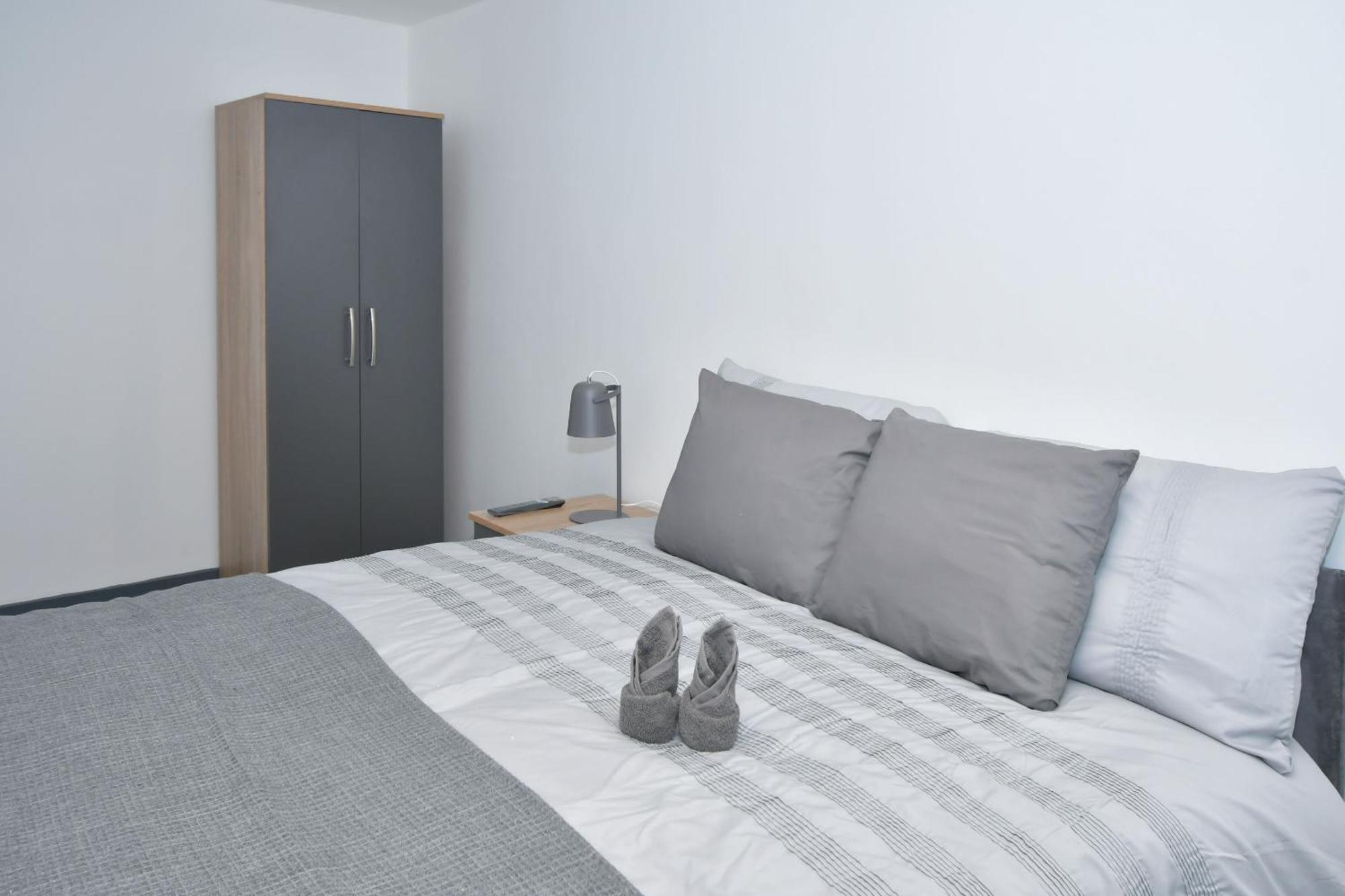 Townhouse @ 24 Brunswick Place Stoke Etruria Ruang foto