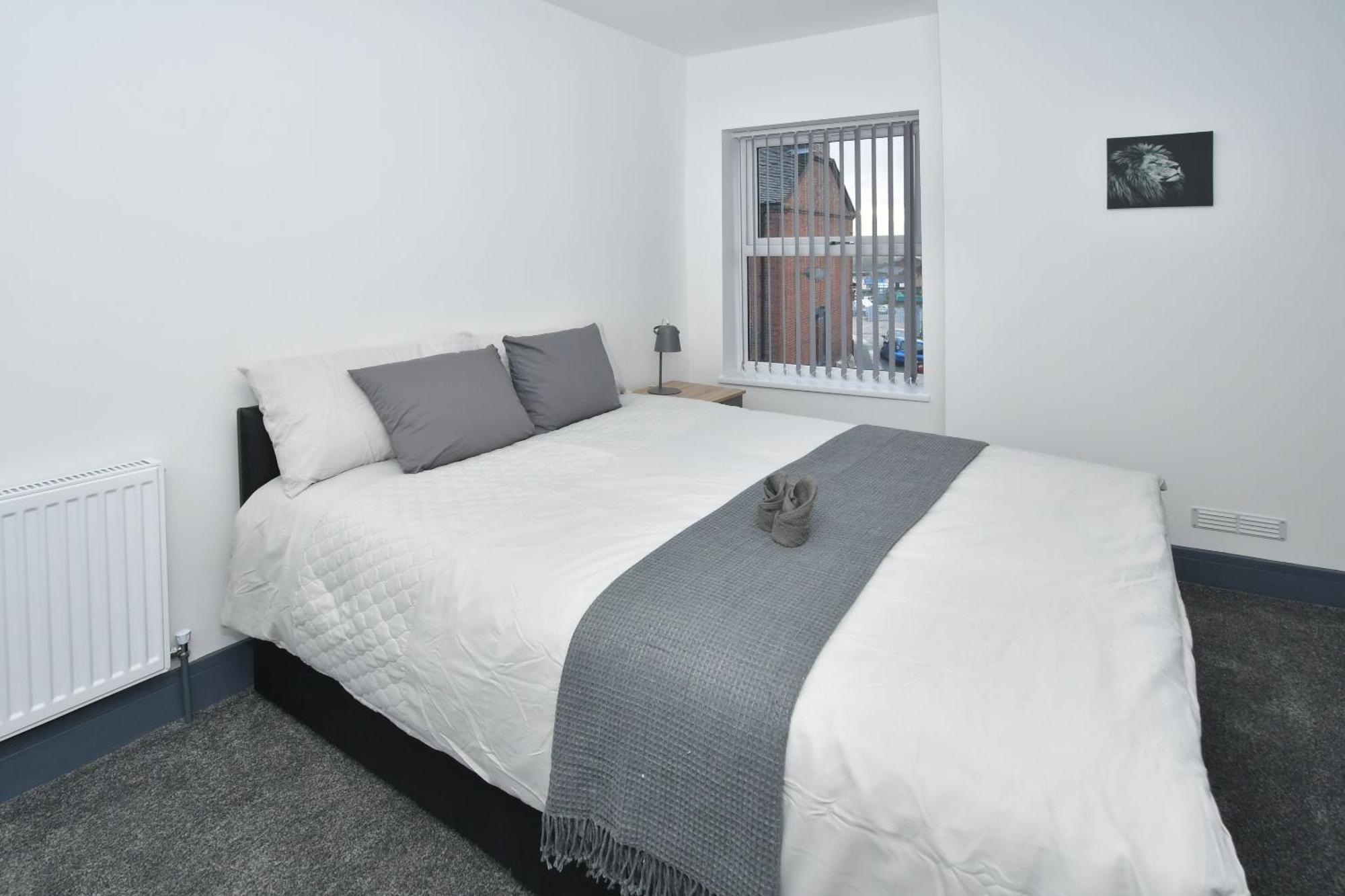 Townhouse @ 24 Brunswick Place Stoke Etruria Bagian luar foto