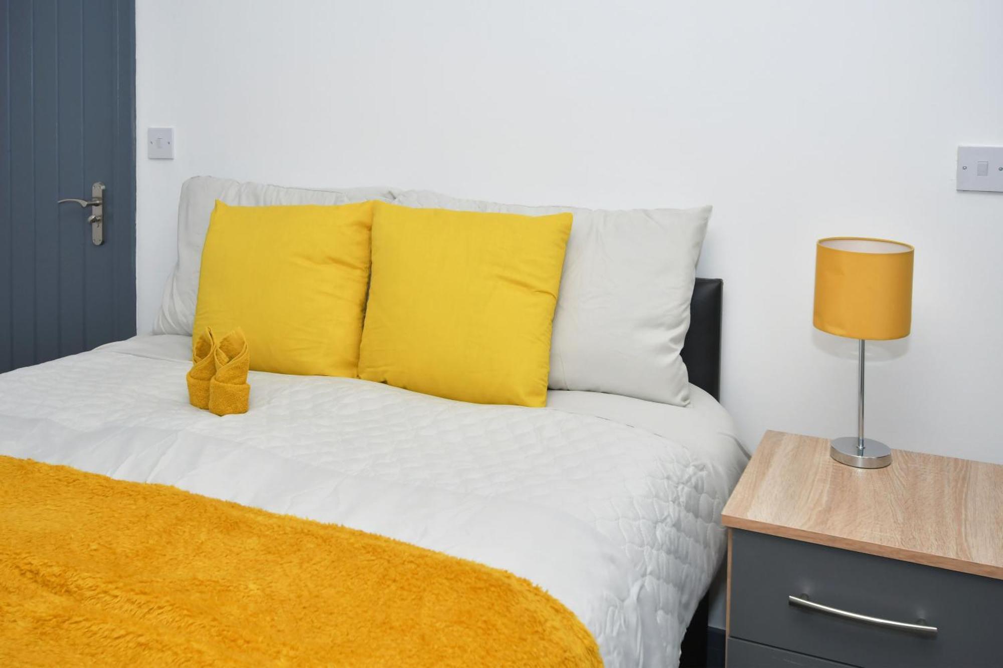 Townhouse @ 24 Brunswick Place Stoke Etruria Bagian luar foto