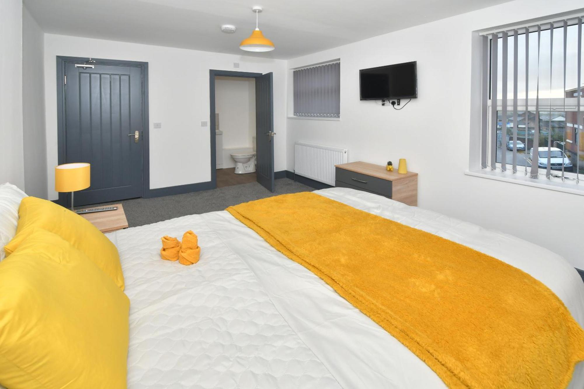 Townhouse @ 24 Brunswick Place Stoke Etruria Bagian luar foto